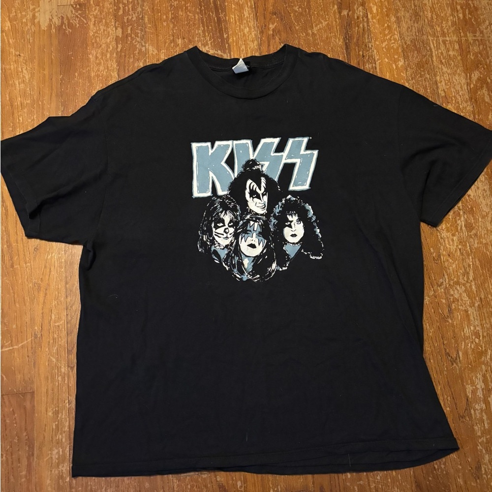 KISS Black Graphic Tee - Short Sleeve